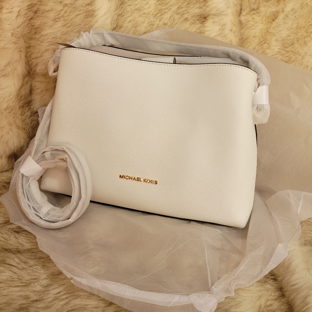 Michael Kors Sofia